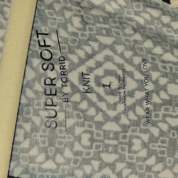 NWT | Torrid Maxi Super Soft Slit Dress | Size 1 - Picture 4 of 7